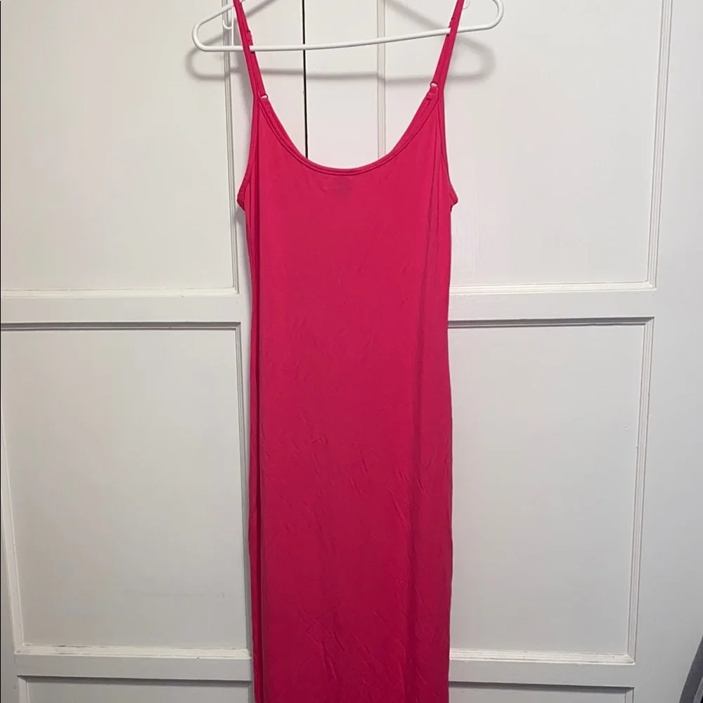 SHEIN BASICS Medium Pink Solid Form Fitted Slip Dress - Picture 2 of 10
